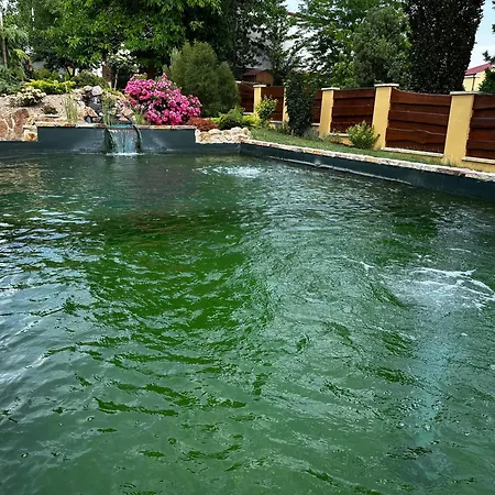 Сasa de vacaciones V Zahradě